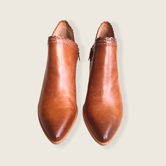 Frye Reed Scallop Cognac Leather Heeled Ankle Boot - Picture 10 of 16